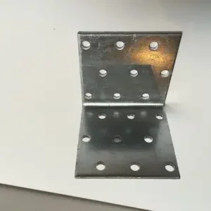 VINKELBESLAG 2.5X60X60X60 MM Sista chansen